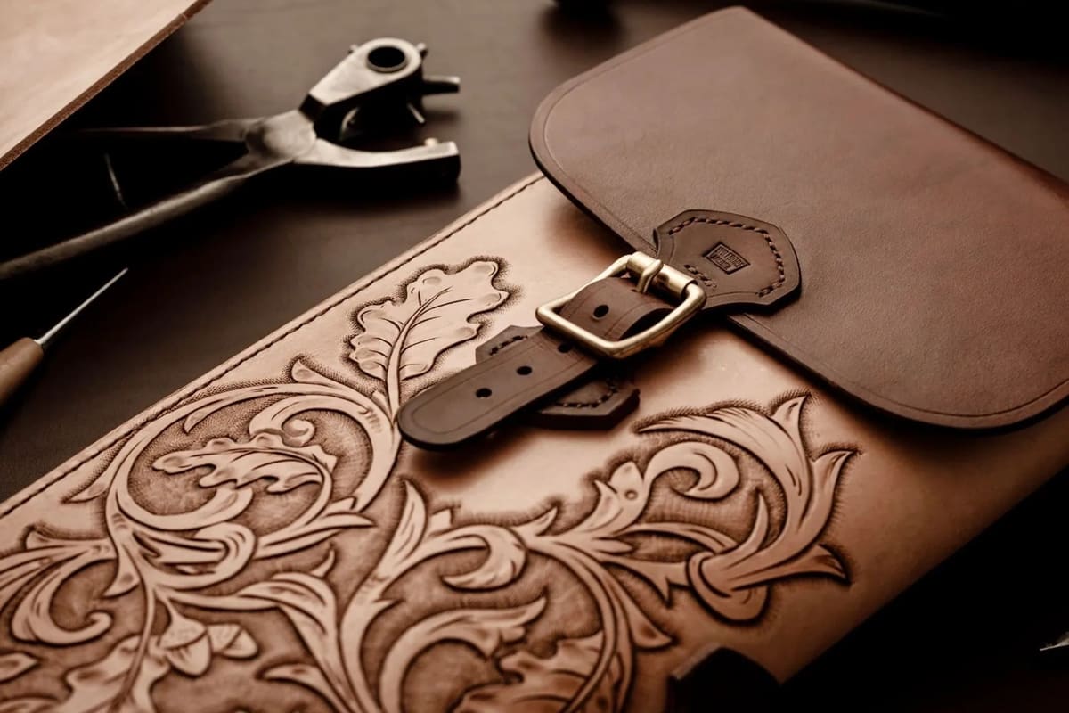 Product photo from Wilebore Leather: Oak-bark-tanned belts, hand-stitched wallets